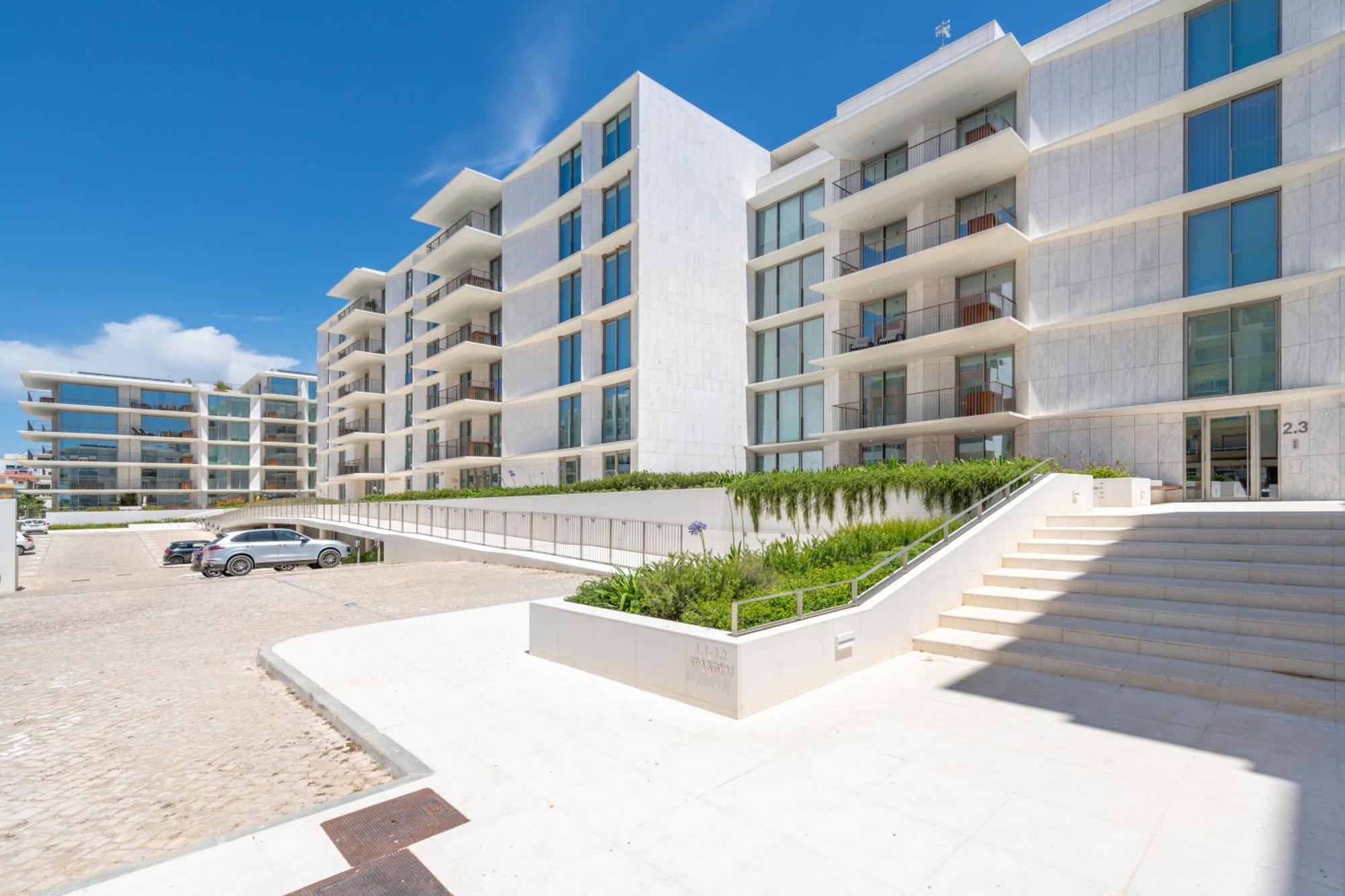 Bayline Condominium - Heated Indoor Swimming Pool - Spa - By Bedzy Armação de Pêra Exterior foto